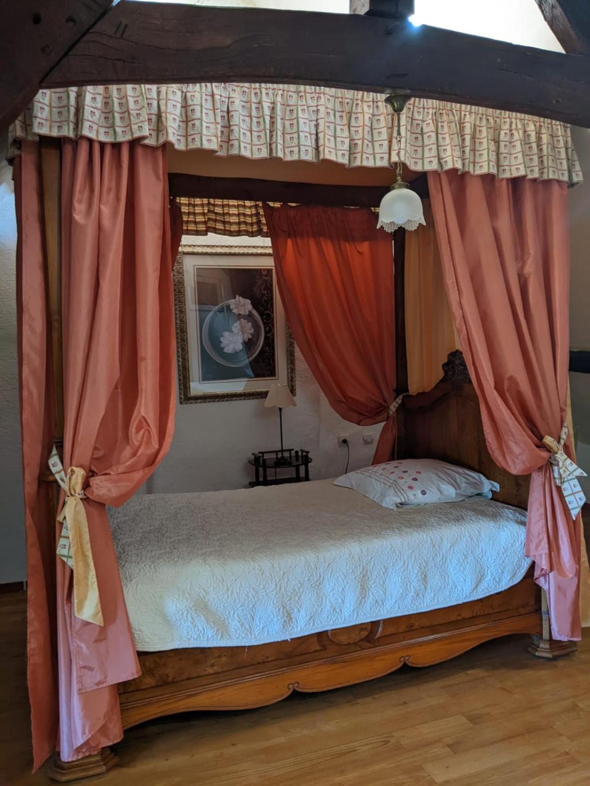 Chambre D'Hotes Saint Jacob Relais De Chasse Du XVIII Siecle Les Fougerêts エクステリア 写真